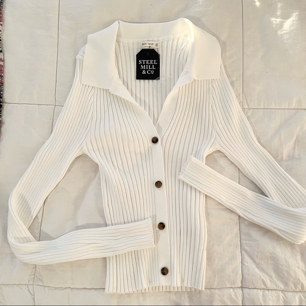 Miss Love long sleeve ribbed tight shirt with collar